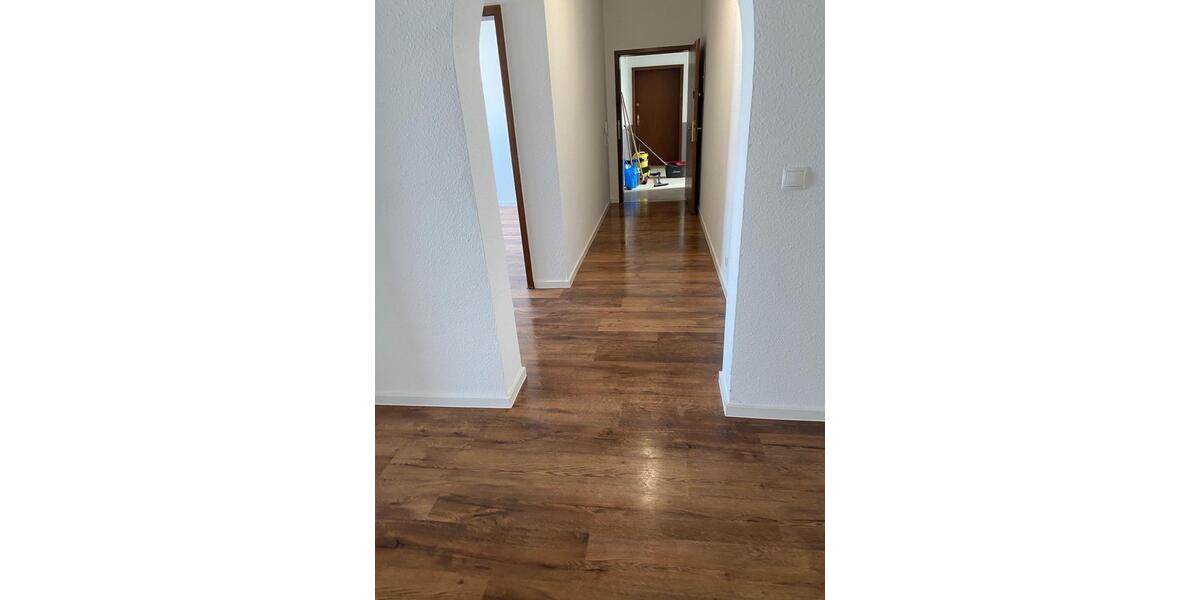 Etagenwohnung Ludwigshafen am Rhein Parkinsel - 3 Zimmer, 100 m&sup2;, 1.100&euro; | Angebot:26615779