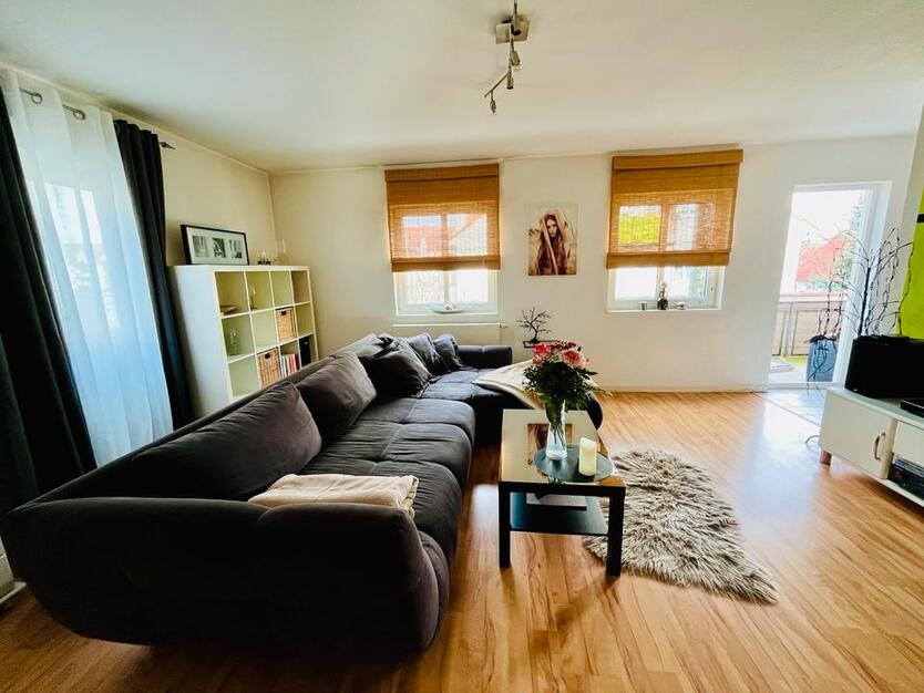 Schöne 2-Zimmer-Wohnung vollmöbliert zur Untervermietung
