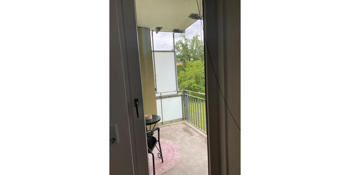 Etagenwohnung Hannover Vahrenwald-List - 2 Zimmer, 75 m&sup2;, 1.050&euro; | Angebot:19863252