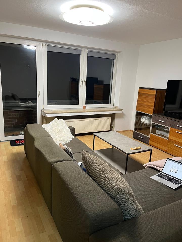 Helle 2 Zimmerwohnung mit Balkon zimmer