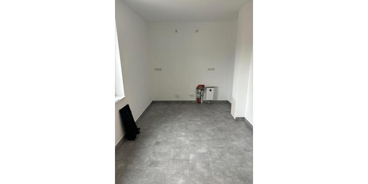 Etagenwohnung Köln Chorweiler - 4.5 Zimmer, 120 m&sup2;, 1.800&euro; | Angebot:26375140