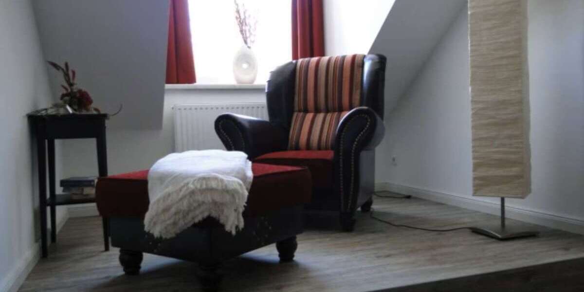 Etagenwohnung Jüterbog - 3 Zimmer, 107 m&sup2;, 990&euro; | Angebot:25602629