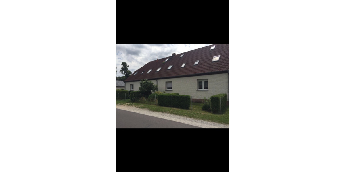 Kleines Reihenhaus mit 2,5-Zimmern im alten Dorf 2 zimmer