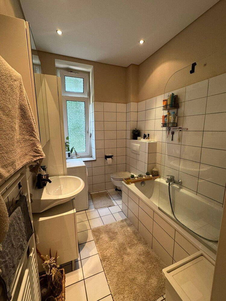 Attraktive 3-Zimmer-Erdgeschoßwohnung in zentraler Lage - hell, modern & mit Charme!