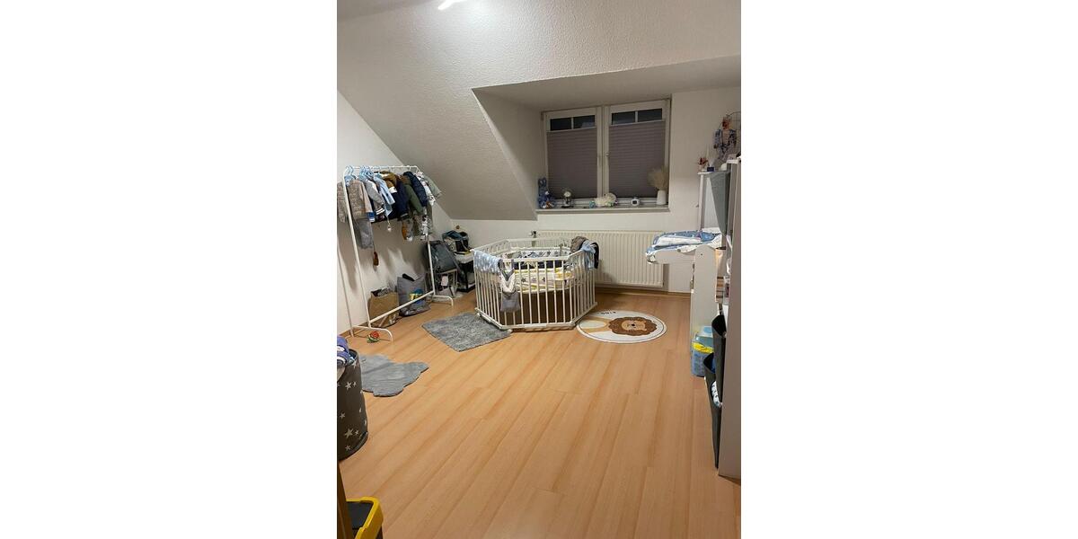 Dachgeschoßwohnung Cloppenburg - 3 Zimmer, 92 m&sup2;, 800&euro; | Angebot:26039695