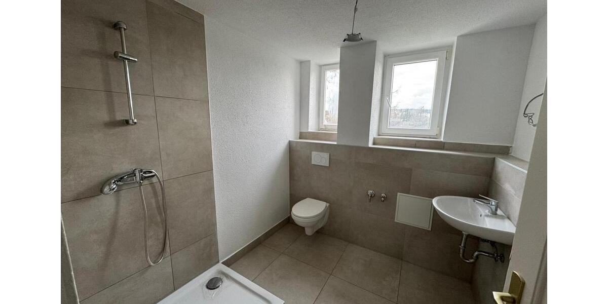 Etagenwohnung Saarbrücken - 3 Zimmer, 85 m&sup2;, 400&euro; | Angebot:26291374