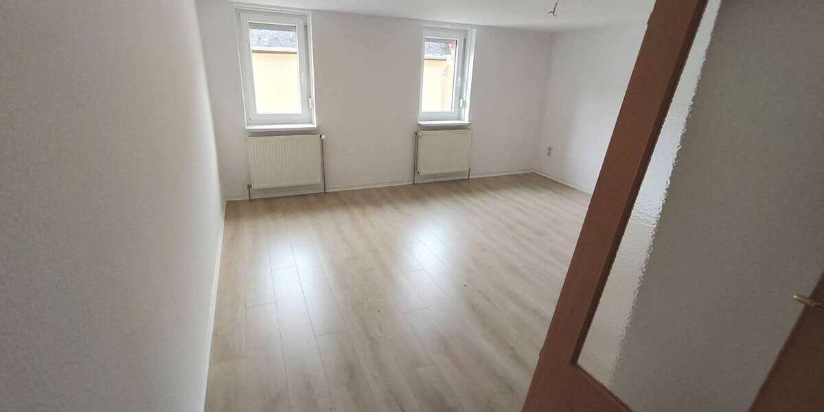 Etagenwohnung Auma - Weidatal Weidatal - 3 Zimmer, 64 m&sup2;, 335&euro; | Angebot:25163481