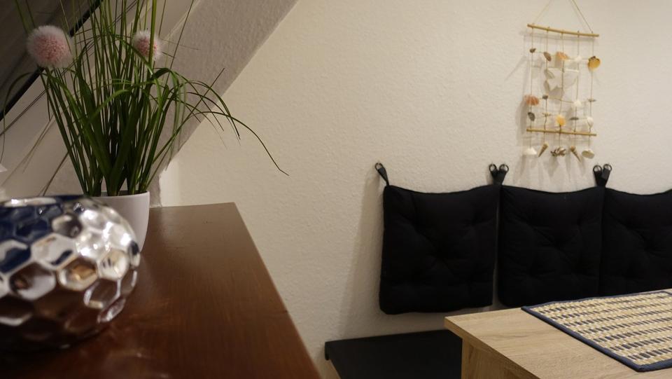 Dachgeschoßwohnung Oldenburg Ziegelhof - 3 Zimmer, 50 m&sup2;, 380&euro; | Angebot:24700955