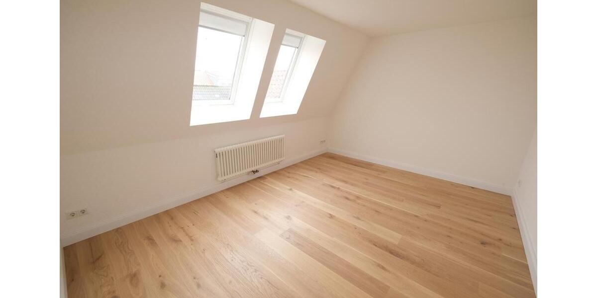 Dachgeschoßwohnung Eckernförde - 3 Zimmer, 117 m&sup2;, 1.950&euro; | Angebot:25921077