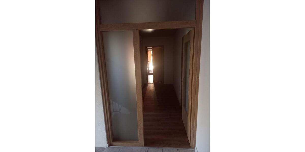 Einfamilienhaus Dellfeld - 6 Zimmer, 130 m&sup2;, 1.200&euro; | Angebot:26568338