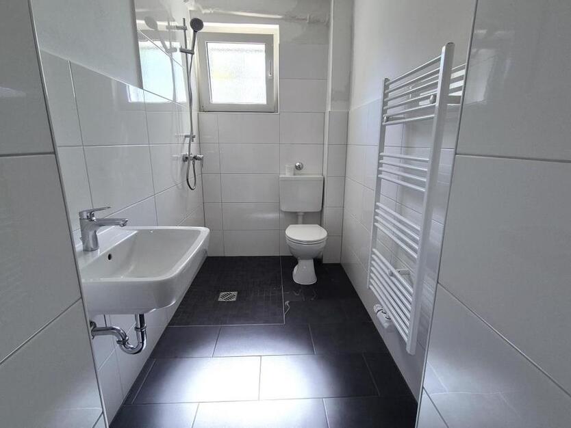 Grünes Glück im EG: Gemütliche Single-Wohnung mit Balkon zimmer