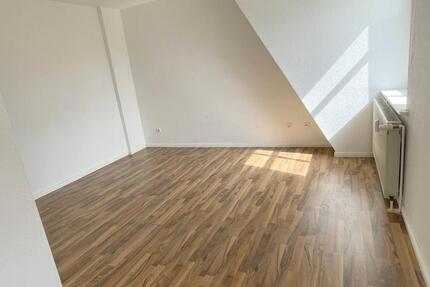 Wohnung Halle (Saale) - 6 Zimmer, 155 m&sup2;, 1.270&euro; | Angebot:26618543
