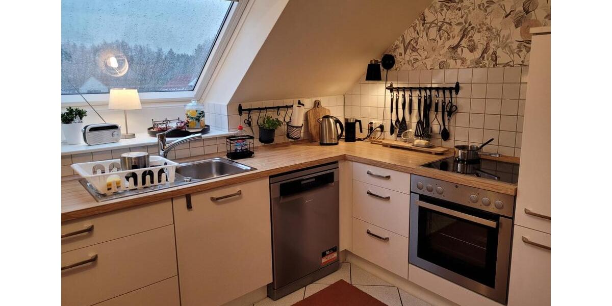 Dachgeschoßwohnung Enger - 3 Zimmer, 80 m&sup2;, 700&euro; | Angebot:24818723