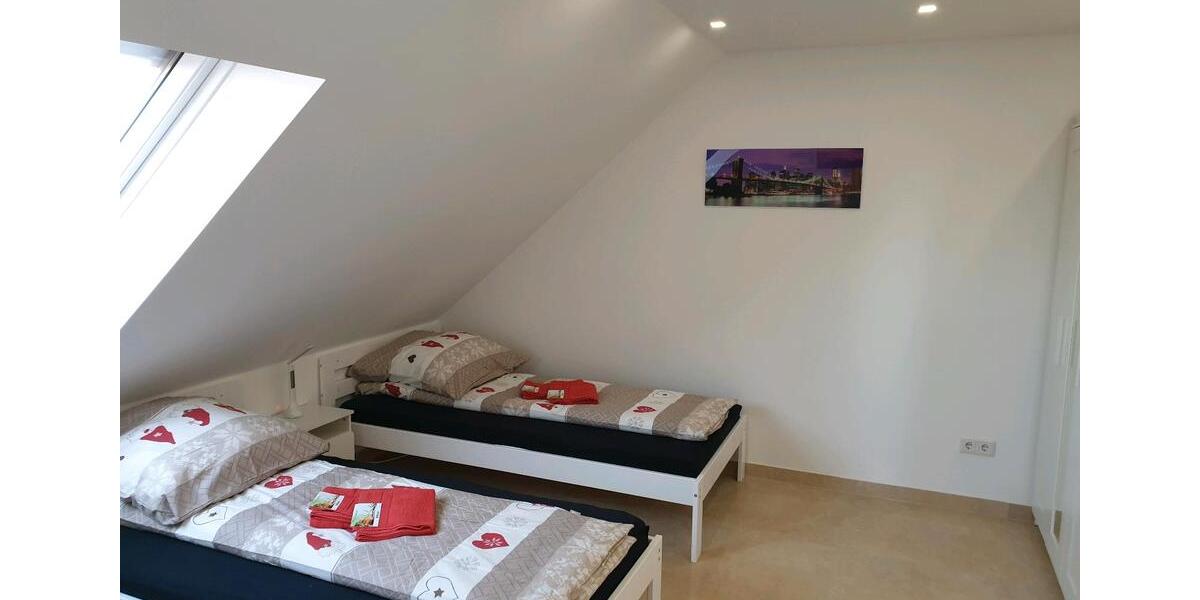 Monteurzimmer bis 7 Personen Luxus Ferienwohnung Voll möbliert 3 zimmer
