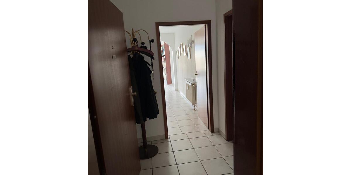 Dachgeschoßwohnung Bad Kreuznach Bad Münster am Stein-Ebernburg - 4.5 Zimmer, 170 m&sup2;, 1.100&euro; | Angebot:25963038