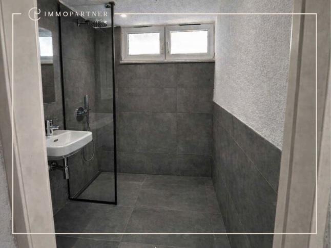 Etagenwohnung Fellbach Oeffingen - 3 Zimmer, 75 m&sup2;, 1.300&euro; | Angebot:26045330