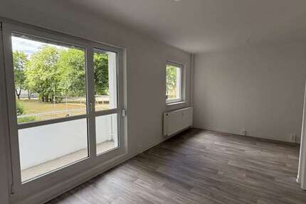 Wohnung zum Mieten in Cottbus 400 € 57.15 m²