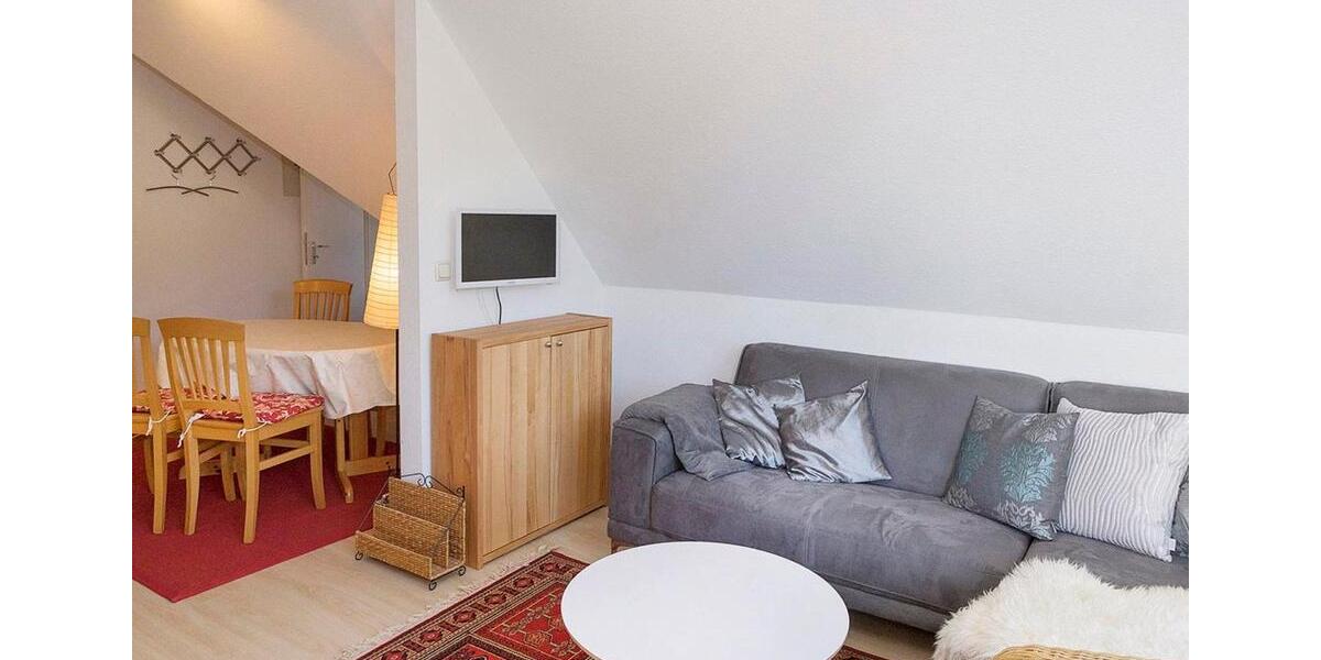 Dachgeschoßwohnung Timmendorfer Strand - 2.5 Zimmer, 40 m&sup2;, 1.200&euro; | Angebot:24703727