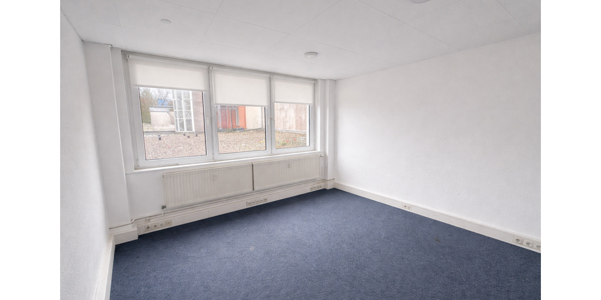 Etagenwohnung Bremerhaven Mitte - 5 Zimmer, 175 m&sup2;, 1.050&euro; | Angebot:25875195