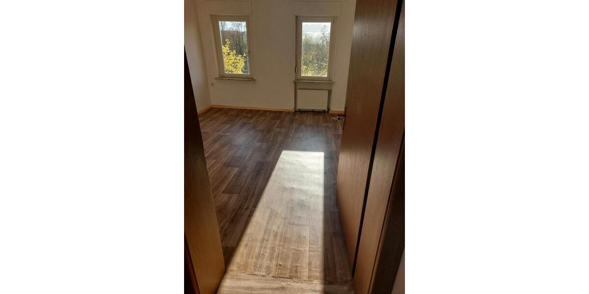 Etagenwohnung Saarbrücken Brebach-Fechingen - 2 Zimmer, 65 m&sup2;, 650&euro; | Angebot:23847716