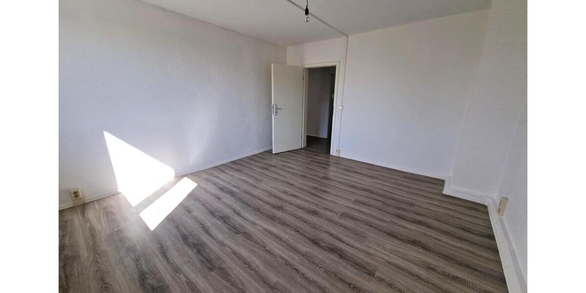 Etagenwohnung Hötensleben - 3 Zimmer, 60 m&sup2;, 358&euro; | Angebot:23630497