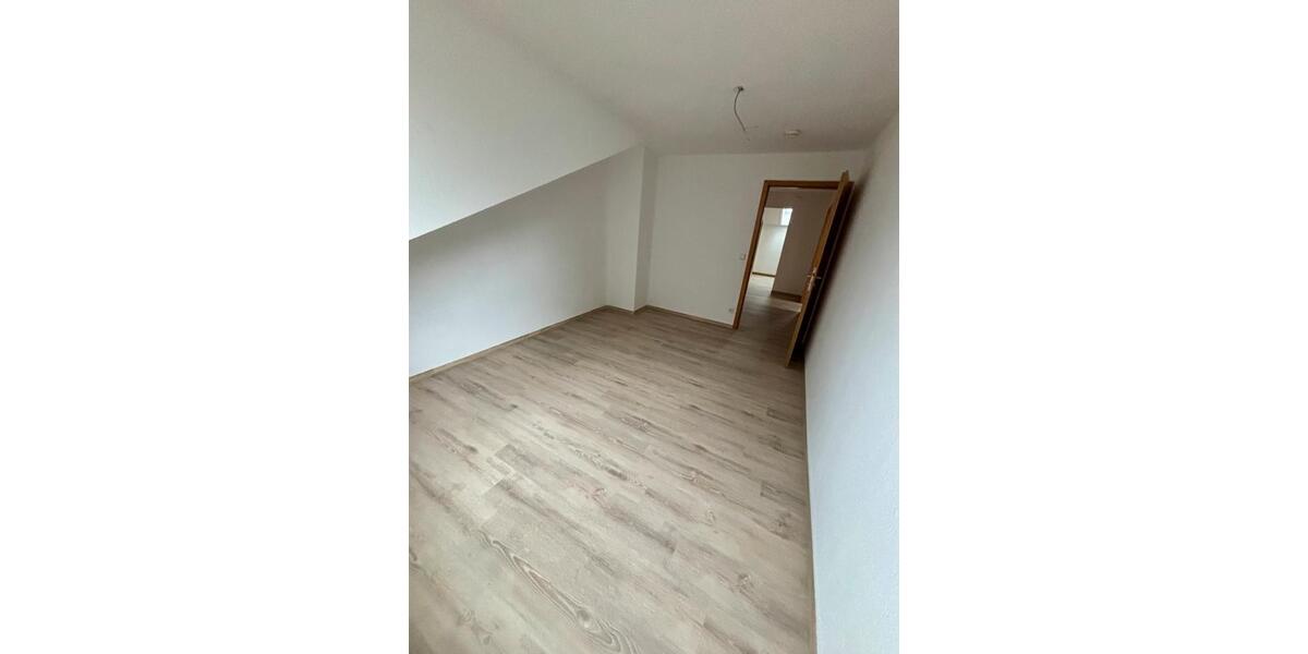 Dachgeschoßwohnung Allersberg Eismannsdorf - 3 Zimmer, 114 m&sup2;, 1.300&euro; | Angebot:24728300
