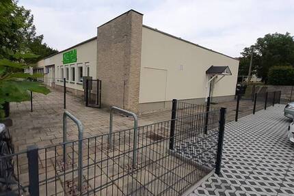 Gewerbeobjekt Borna - 1 Zimmer, 200 m&sup2;, 1.200&euro; | Angebot:25777006