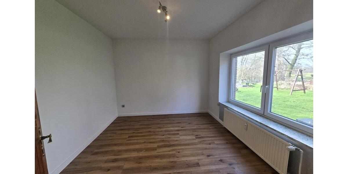Erdgeschoßwohnung Kaltenkirchen - 4 Zimmer, 105 m&sup2;, 1.100&euro; | Angebot:26199144