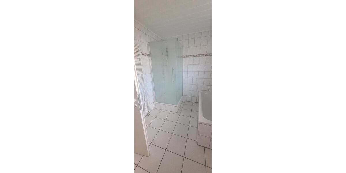 Etagenwohnung Lich - 3 Zimmer, 85 m&sup2;, 700&euro; | Angebot:24773022