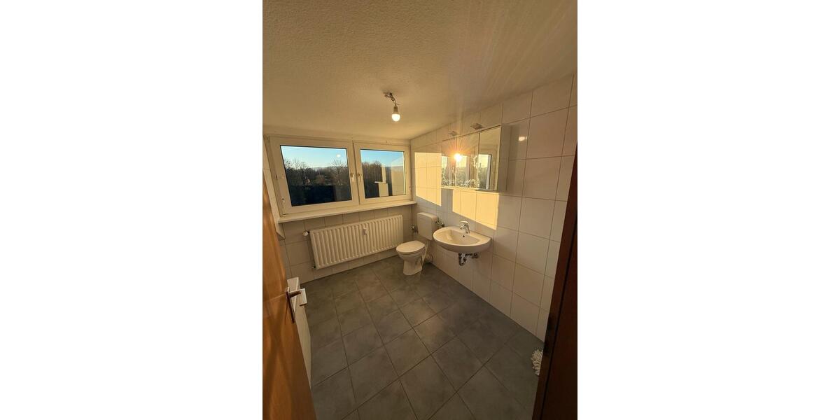 Dachgeschoßwohnung Hagen Hagen-Nord - 3.5 Zimmer, 80 m&sup2;, 950&euro; | Angebot:26517473