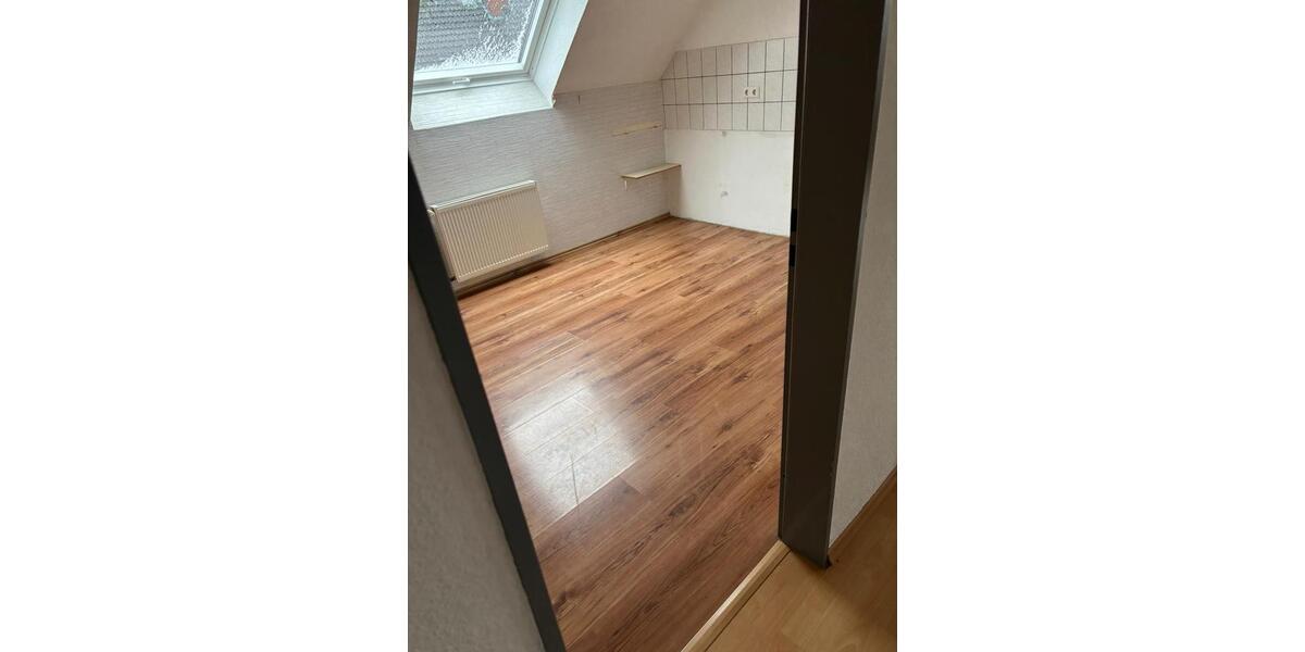 Dachgeschoßwohnung Lingen (Ems) - 3 Zimmer, 86 m&sup2;, 750&euro; | Angebot:24507062