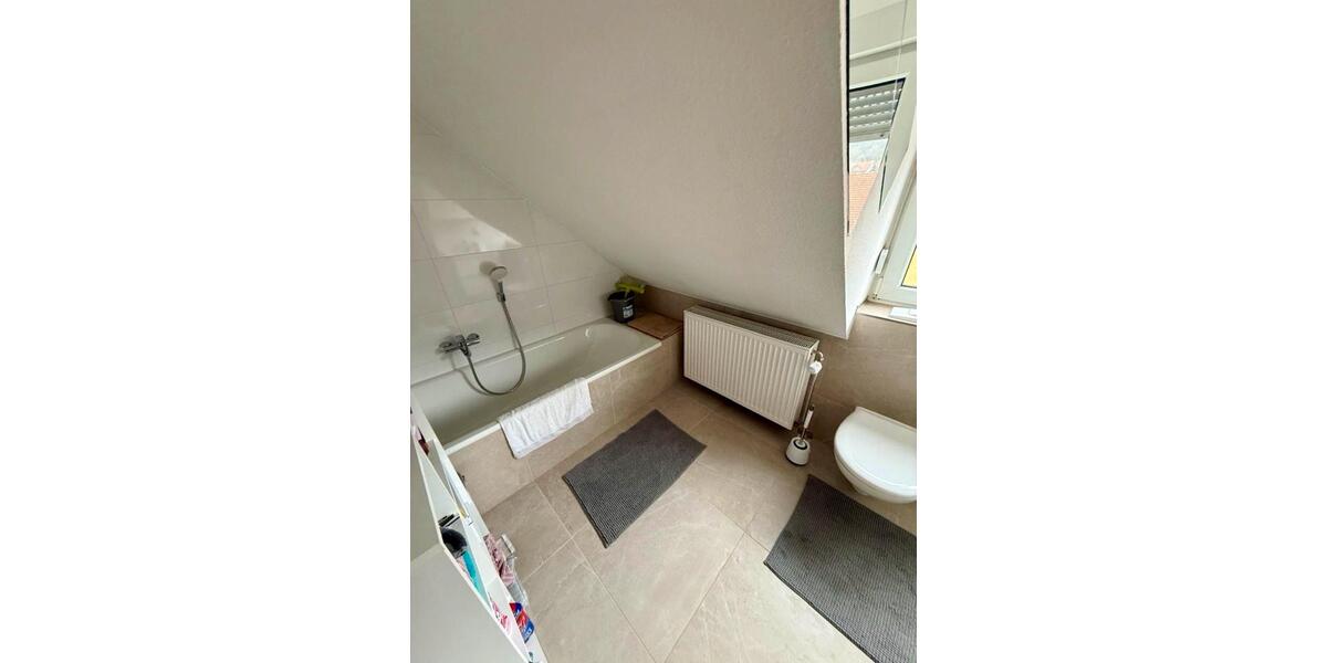 Dachgeschoßwohnung Großheubach - 2 Zimmer, 63 m&sup2;, 600&euro; | Angebot:25262070