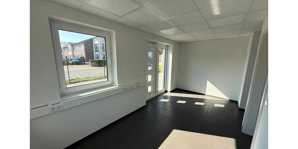 Gewerbeobjekt Hude (Oldenburg) - 1.500&euro; | Angebot:26441857