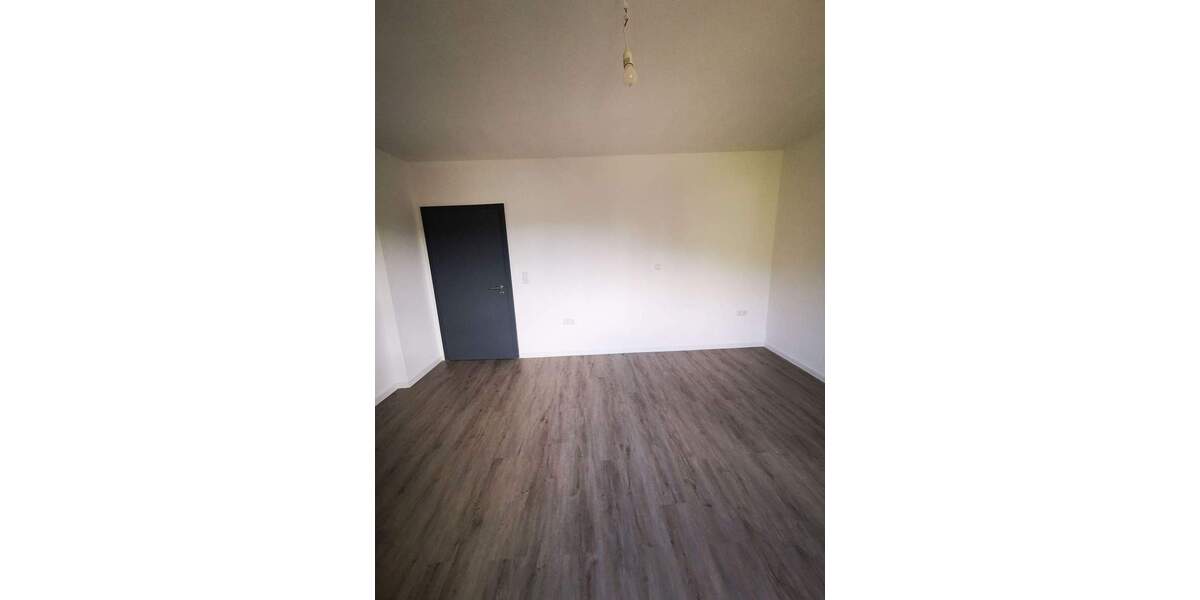 Etagenwohnung Beckingen - 2 Zimmer, 91 m&sup2;, 680&euro; | Angebot:25834620