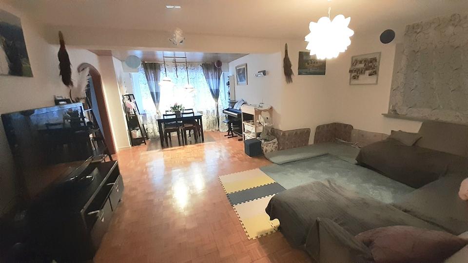 Einfamilienhaus Besigheim - 5 Zimmer, 130 m&sup2;, 1.400&euro; | Angebot:24786914