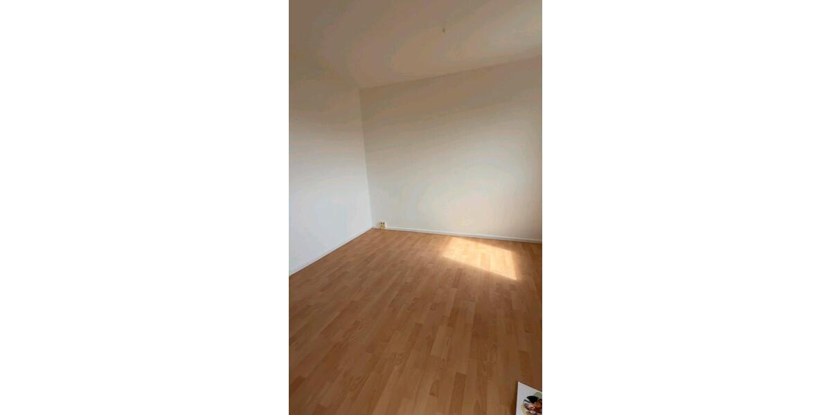 Dachgeschoßwohnung Eberswalde Brandenburgisches Viertel - 3 Zimmer, 57 m&sup2;, 566&euro; | Angebot:26653093