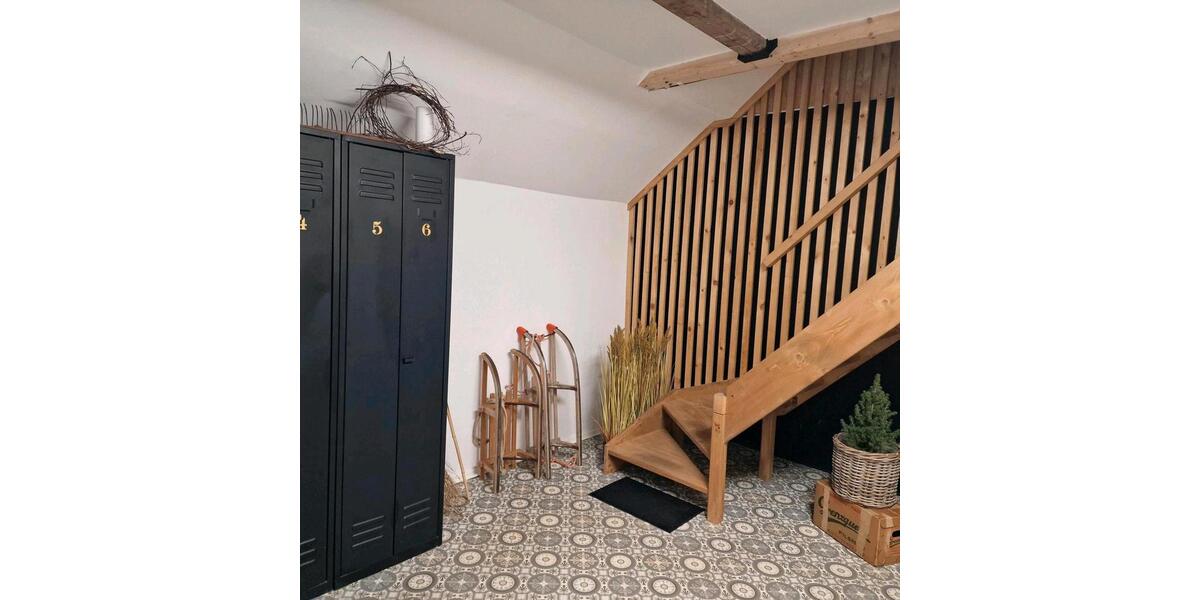 Dachgeschoßwohnung Schortens - 2 Zimmer, 65 m&sup2;, 700&euro; | Angebot:25926985