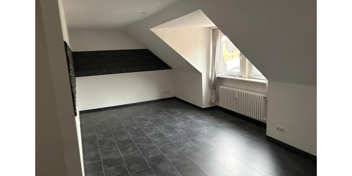 Dachgeschoßwohnung Sottrum - 3 Zimmer, 82 m&sup2;, 690&euro; | Angebot:25892724