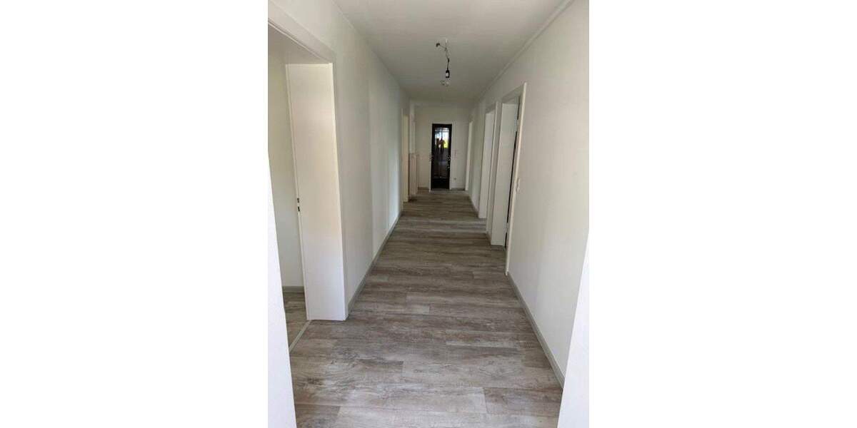 Etagenwohnung Berg Assenhausen - 5 Zimmer, 122 m&sup2;, 1.720&euro; | Angebot:25753319