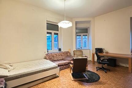 Weekly WG-Zimmer – 1 Min zum Bahnhof 1 zimmer