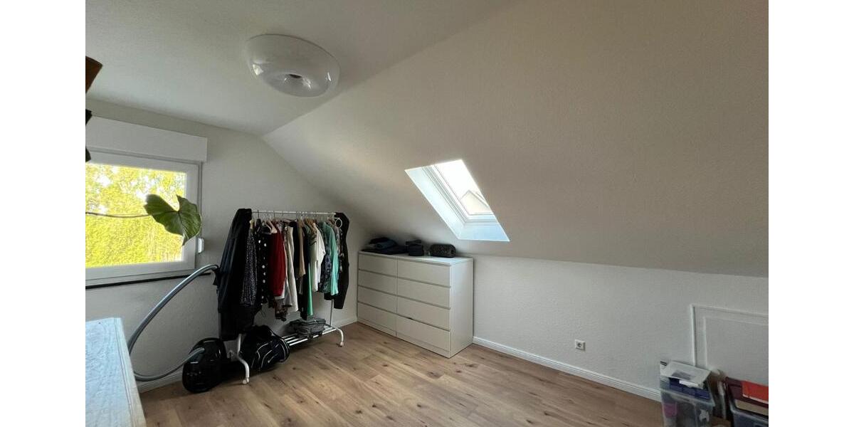 Dachgeschoßwohnung Ronnenberg - 2.5 Zimmer, 59 m&sup2;, 730&euro; | Angebot:26696469