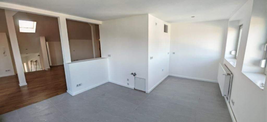 Etagenwohnung Dresden Naußlitz - 5 Zimmer, 174 m&sup2;, 1.825&euro; | Angebot:25667275