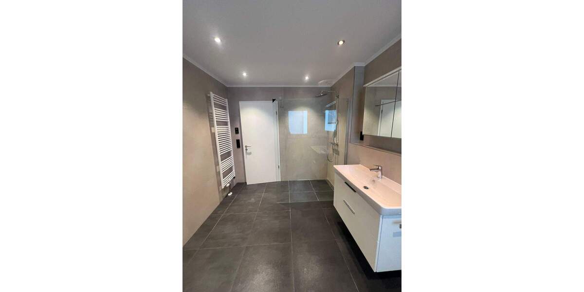 Etagenwohnung Bad Sobernheim - 3 Zimmer, 113 m&sup2;, 1.800&euro; | Angebot:23954205