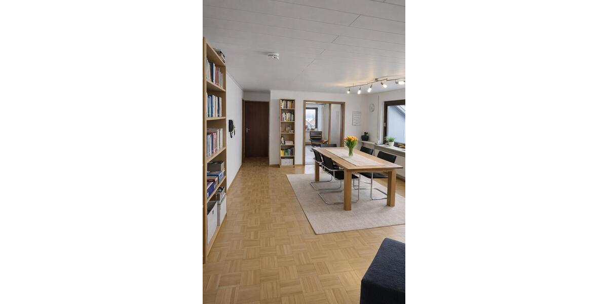 Dachgeschoßwohnung Welzheim - 5 Zimmer, 99 m&sup2;, 980&euro; | Angebot:25226778