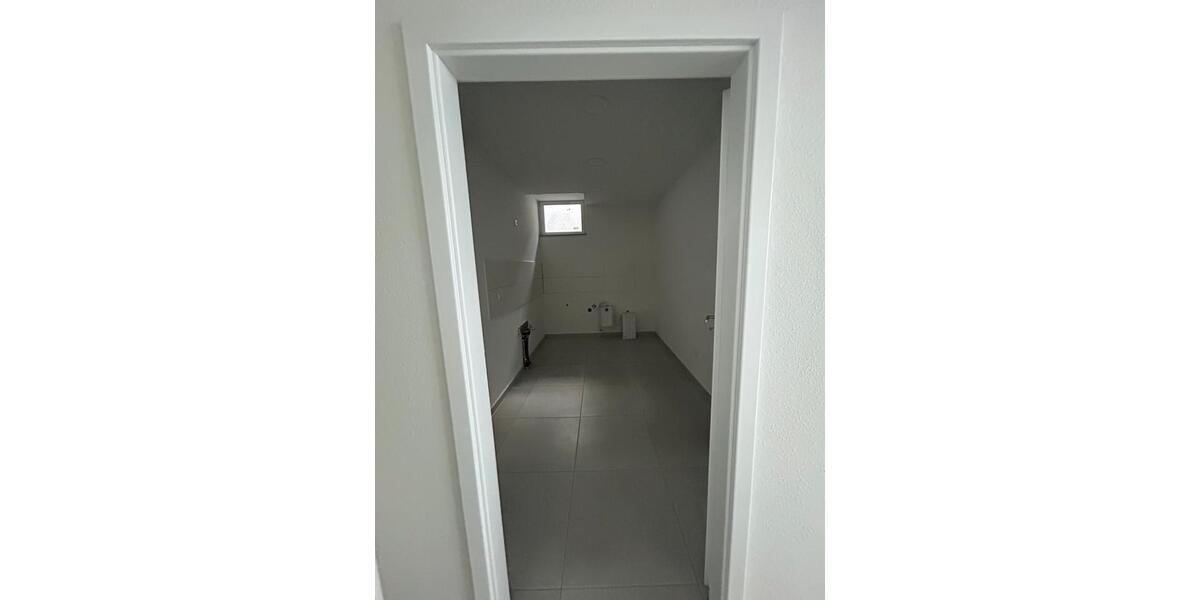 Etagenwohnung Fellbach - 4 Zimmer, 110 m&sup2;, 1.050&euro; | Angebot:23743567