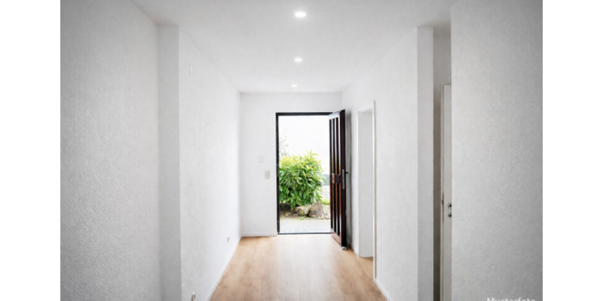 Erdgeschoßwohnung Idstein - 2 Zimmer, 75 m&sup2;, 1.012&euro; | Angebot:24976343