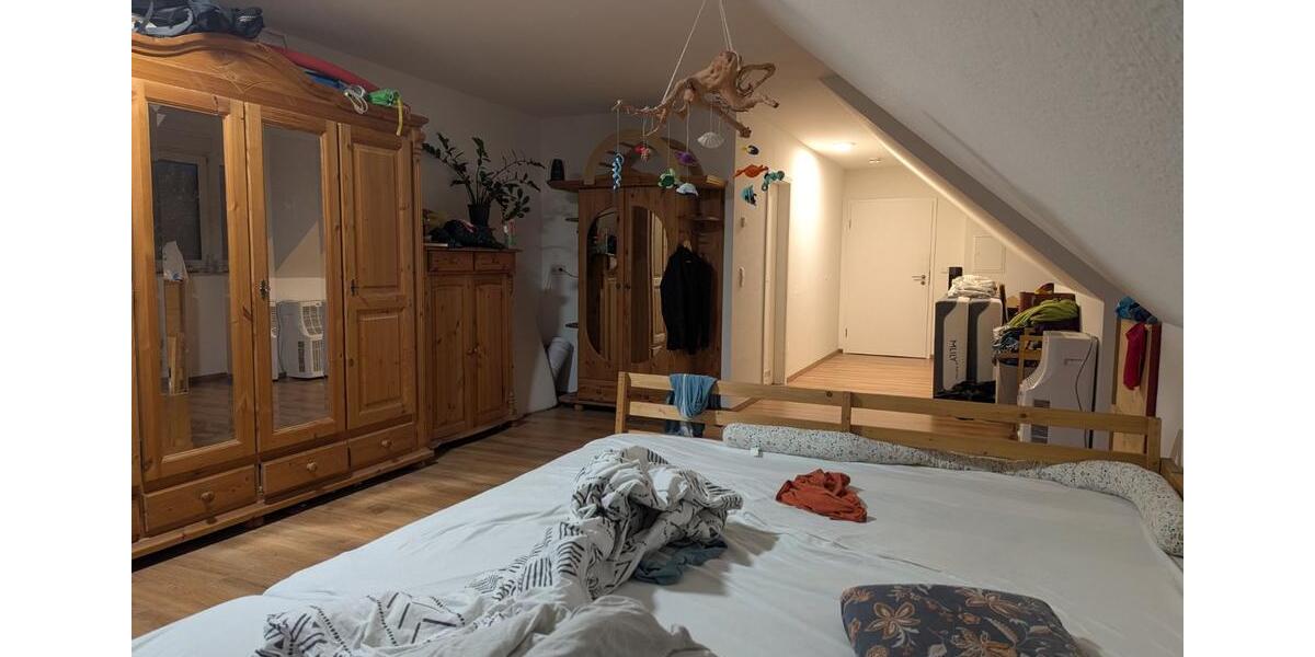 Dachgeschoßwohnung Meißen - 4.5 Zimmer, 140 m&sup2;, 1.000&euro; | Angebot:24653924