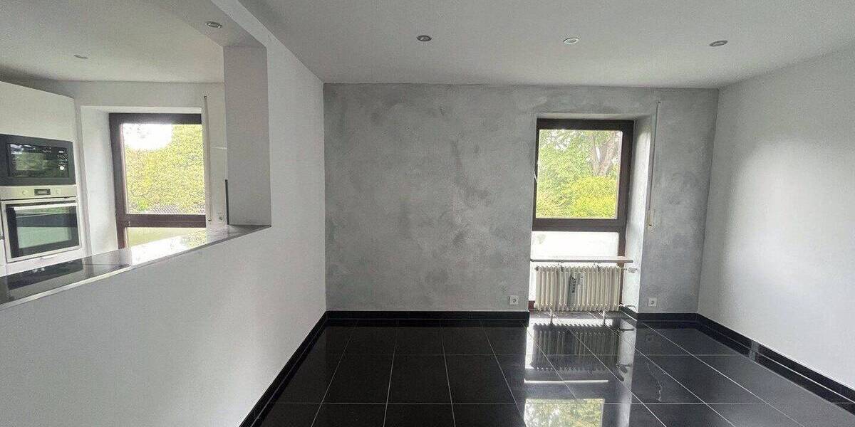 Reihenmittelhaus Stuttgart Nord - 7 Zimmer, 183 m&sup2;, 2.725&euro; | Angebot:26926626