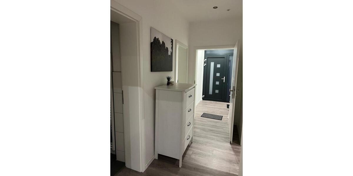 Erdgeschoßwohnung Siegen - 3 Zimmer, 90 m&sup2;, 990&euro; | Angebot:24804568