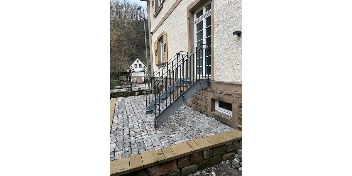 Erdgeschoßwohnung Steinbach am Donnersberg - 5 Zimmer, 140 m&sup2;, 1.300&euro; | Angebot:26416120